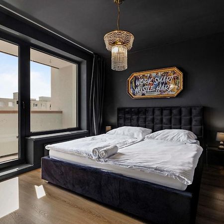 Апартаменты Lam Black - Ac - Balcony Братислава Экстерьер фото